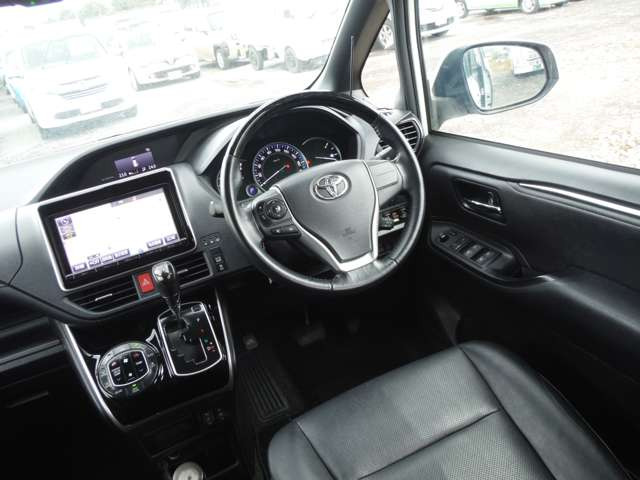 ���X�A�݌ɑ䐔70��ȏゲ�����܂��B���Д̔��X�y�[�W���瑼�̎ԗ������m�F����������