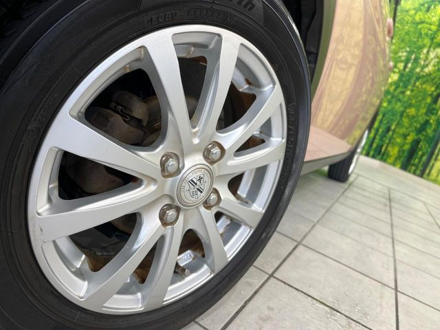 �y14�C���`�A���~�z�C�[���z�O�ςɃ}�b�`�����A���~�z�C�[���𑕒����Ă���܂��B�e��A���~�z�C�[����A�X�^�b�h���X�^�C�����戵�����Ă���܂��B���񂲑��k����������