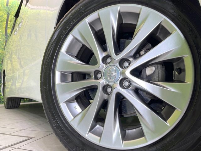 �y����18�C���`�A���~�z�C�[���z�O�ςɃ}�b�`���������A���~�z�C�[���𑕒����Ă���܂��B�e��ЊO�A���~�z�C�[����A�X�^�b�h���X�^�C�����戵�����Ă���܂��B���񂲑��k����������