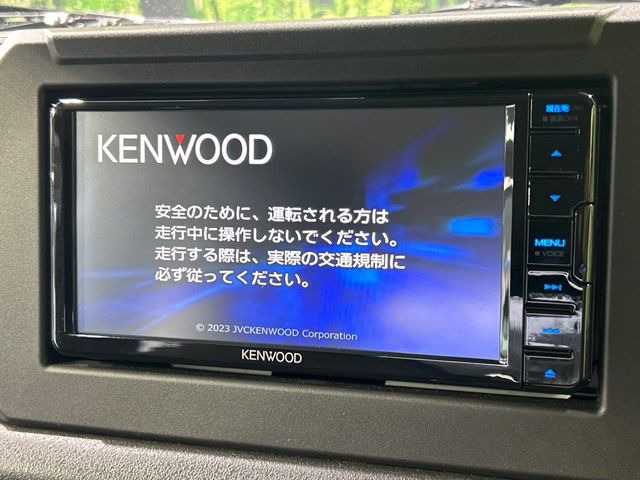 【ナビゲーション】目的地までしっかり案内してくれる使いやすいナビ。Bluetooth接続すればお持ちのスマホやMP3プレイヤーの音楽を再生可能!毎日の運転がさらに楽しくなります!!
