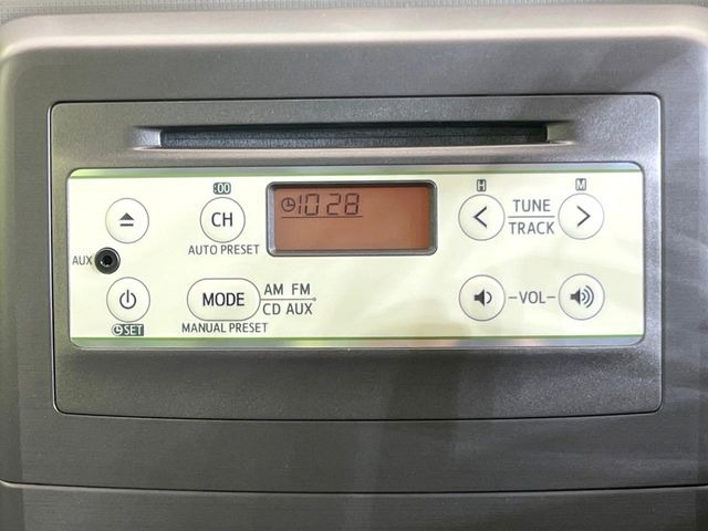 お好きな音楽を車内でお楽しみいただけます♪スピーカー交換・ウーハー追加などの音質向上や、最新ナビ・後席モニター等の取り付けも是非ご相談ください!