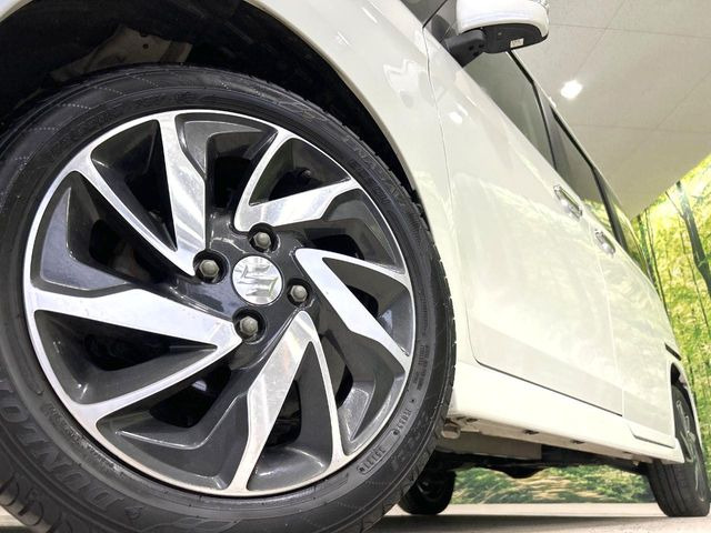 �y����15�C���`�A���~�z�C�[���z�O�ςɃ}�b�`���������A���~�z�C�[���𑕒����Ă���܂��B�e��ЊO�A���~�z�C�[����A�X�^�b�h���X�^�C�����戵�����Ă���܂��B���񂲑��k����������