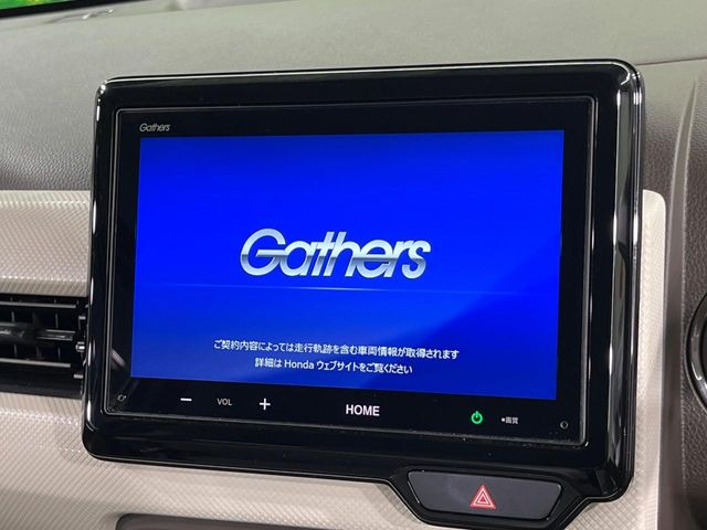 【ディスプレイオーディオ】お手持ちのスマートフォンとの連携で、ナビや音楽再生など各種アプリを使用可能。スマホに近い感覚でお使いいただけます♪