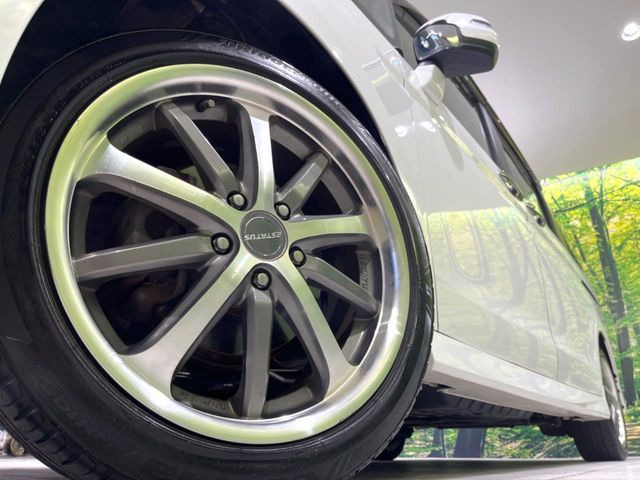 �y18�C���`�A���~�z�C�[���z�O�ςɃ}�b�`�����A���~�z�C�[���𑕒����Ă���܂��B�e��A���~�z�C�[����A�X�^�b�h���X�^�C�����戵�����Ă���܂��B���񂲑��k����������