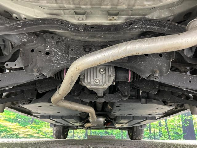 【本州仕入れ】のお車ですので、エンジンルームや下回りのサビも比較的少なく、お車を長く乗りたい方にぴったりの1台となっております♪