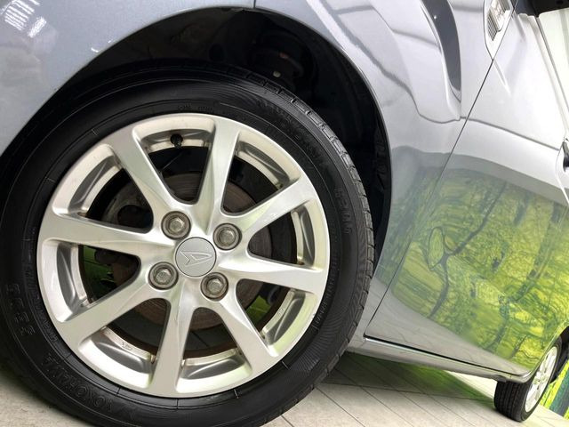 �y����14�C���`�A���~�z�C�[���z�O�ςɃ}�b�`���������A���~�z�C�[���𑕒����Ă���܂��B�e��ЊO�A���~�z�C�[����A�X�^�b�h���X�^�C�����戵�����Ă���܂��B���񂲑��k����������
