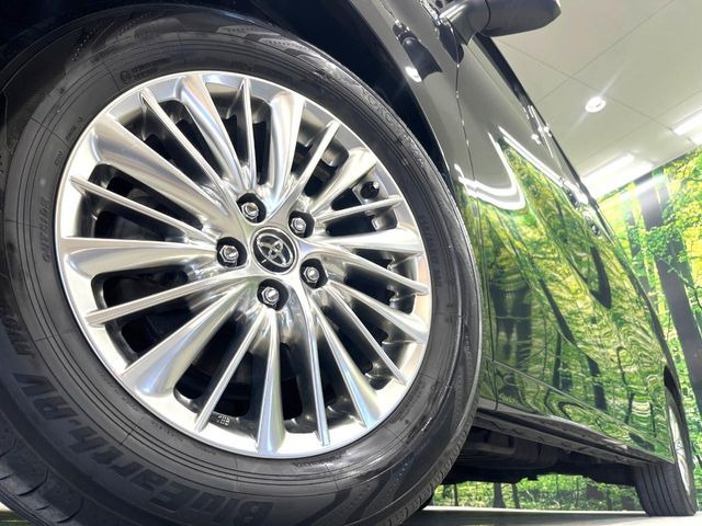 �y����17�C���`�A���~�z�C�[���z�O�ςɃ}�b�`���������A���~�z�C�[���𑕒����Ă���܂��B�e��ЊO�A���~�z�C�[����A�X�^�b�h���X�^�C�����戵�����Ă���܂��B���񂲑��k����������