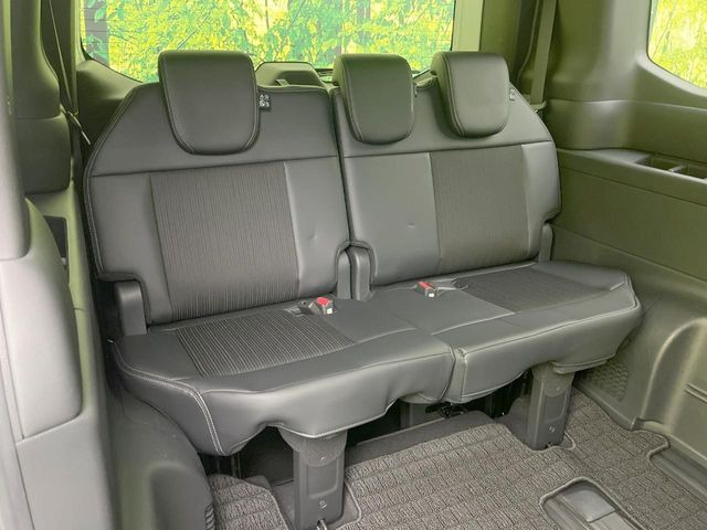 3��ڃV�[�g�͂�������ԗǍD����l�ł��������ƍ����Ē����܂��̂ŁA��l���ł̂��o���������N���N�ł��􂲉Ƒ��ŁA�C�̒m�ꂽ���ԂŁA�h���C�u�ɍs���̂��y���݂ł��ˁ�