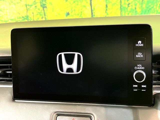 【純正ナビ】人気の純正ナビを装備。オーディオ機能も充実しており、Bluetooth接続すればお持ちのスマホやMP3プレイヤーの音楽を再生可能!毎日の運転がさらに楽しくなります!!