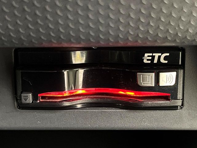【ETC】高速道路の料金所をストレスなく通過!話題のスポットやサービスエリアに多い「スマートIC」利用時は必須のアイテムです。当店でセットアップを実施、ご納車当日からすぐにご利用いただけます!