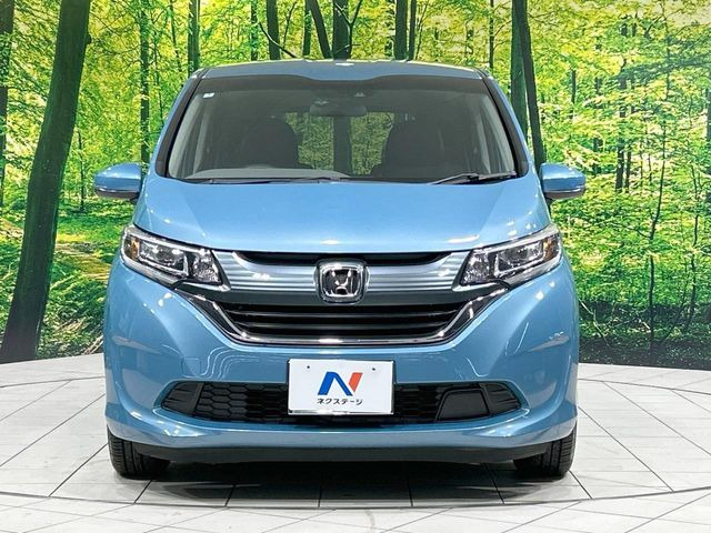 弊社では、全車『修復歴なし』のお車のみ取り扱っております。専任バイヤーによる厳選した仕入れの後、入庫後の車両チェックを行い、ネクステージが認定した高品質な中古車をご提供しております。