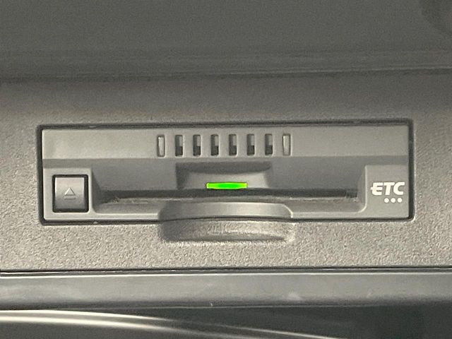 【ETC】高速道路の料金所をストレスなく通過!話題のスポットやサービスエリアに多い「スマートIC」利用時は必須のアイテムです。当店でセットアップを実施、ご納車当日からすぐにご利用いただけます!