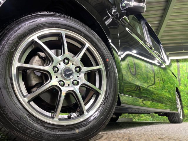 �y16�C���`�A���~�z�C�[���z�O�ςɃ}�b�`�����A���~�z�C�[���𑕒����Ă���܂��B�e��A���~�z�C�[����A�X�^�b�h���X�^�C�����戵�����Ă���܂��B���񂲑��k����������
