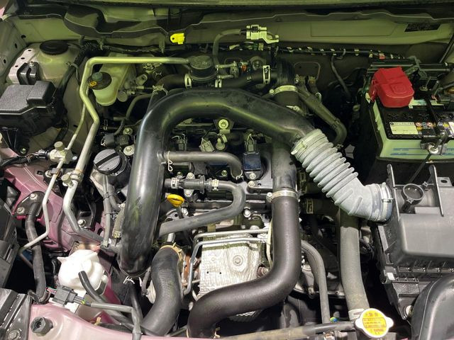 親切・丁寧な専門メカニックスタッフが応対!・車検・点検整備・事故等の修理などアフターサービスも安心。お車のカスタマイズもネクステージのサービススタッフまでご相談ください!