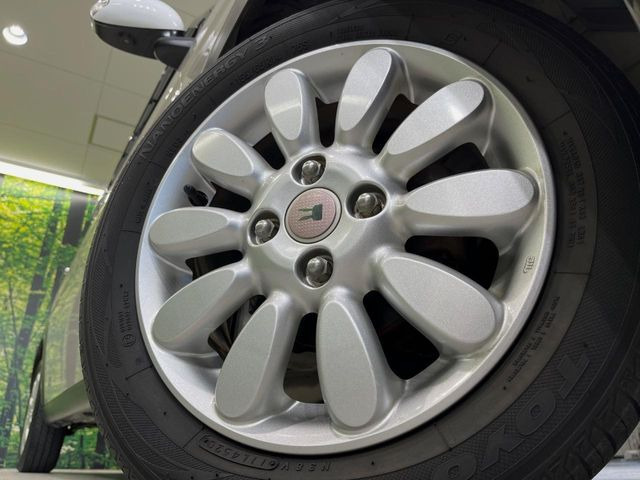 �y����14�C���`�A���~�z�C�[���z�O�ςɃ}�b�`���������A���~�z�C�[���𑕒����Ă���܂��B�e��ЊO�A���~�z�C�[����A�X�^�b�h���X�^�C�����戵�����Ă���܂��B���񂲑��k����������