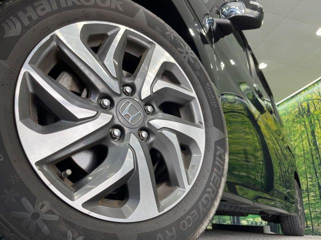 �y����16�C���`�A���~�z�C�[���z�O�ςɃ}�b�`���������A���~�z�C�[���𑕒����Ă���܂��B�e��ЊO�A���~�z�C�[����A�X�^�b�h���X�^�C�����戵�����Ă���܂��B���񂲑��k����������