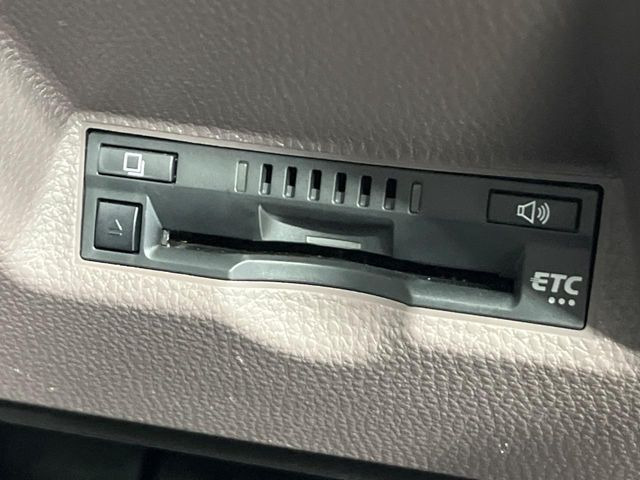 【ETC】高速道路の料金所をストレスなく通過!話題のスポットやサービスエリアに多い「スマートIC」利用時は必須のアイテムです。当店でセットアップを実施、ご納車当日からすぐにご利用いただけます!