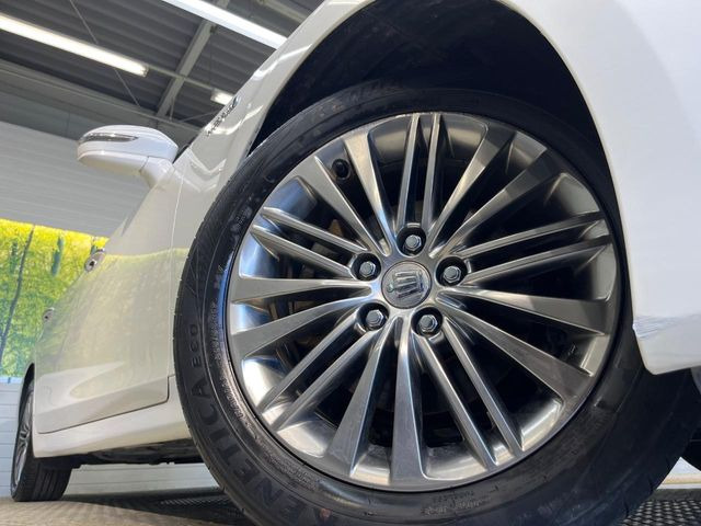 �y�����I�v�V����17�C���`�A���~�z�C�[���z�����I�v�V�����z�C�[���𑕒��B���s���\�̌���ɉ����A�O�ς����X�^�C���b�V���ɂȂ��Ă��܂��B