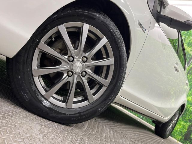 �y15�C���`�A���~�z�C�[���z�O�ςɃ}�b�`�����A���~�z�C�[���𑕒����Ă���܂��B�e��A���~�z�C�[����A�X�^�b�h���X�^�C�����戵�����Ă���܂��B���񂲑��k����������