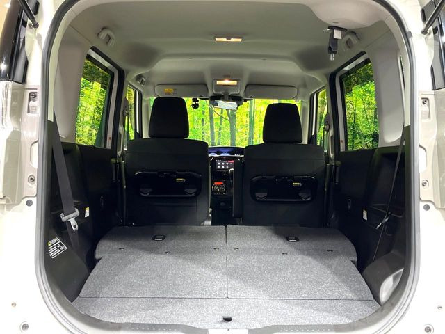 普段のお買い物や通勤、送迎等に十分な荷室スペースを確保しております。セカンドシートを倒すと、大きな荷物の積載も可能です♪