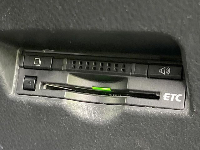 【ETC】高速道路の料金所をストレスなく通過!話題のスポットやサービスエリアに多い「スマートIC」利用時は必須のアイテムです。当店でセットアップを実施、ご納車当日からすぐにご利用いただけます!