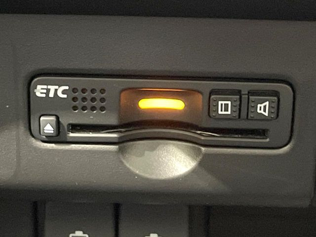 【ETC】高速道路の料金所をストレスなく通過!話題のスポットやサービスエリアに多い「スマートIC」利用時は必須のアイテムです。当店でセットアップを実施、ご納車当日からすぐにご利用いただけます!