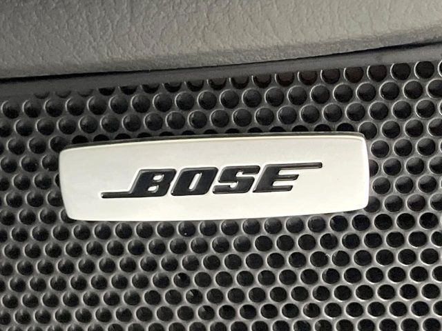 【BOSEサウンドシステム付き純正ナビ】充実のナビ機能はもちろん、高度なチューニング能力が搭載されており、高音質な音楽をお楽しみいただけます♪