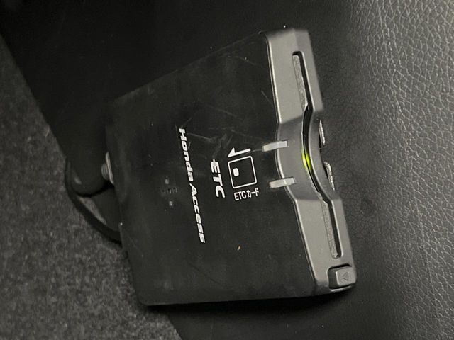 【ETC】高速道路の料金所をストレスなく通過!話題のスポットやサービスエリアに多い「スマートIC」利用時は必須のアイテムです。当店でセットアップを実施、ご納車当日からすぐにご利用いただけます!