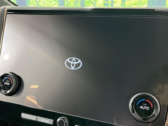 �y9.8�C���` �f�B�X�v���C�I�[�f�B�I�z���ʂ̃f�B�X�v���C��AppleCarPlay��AndroidAuto�����p�\�B�傫�ȉ�ʂŃX�}�z�i�r�A�v���������p���������܂���