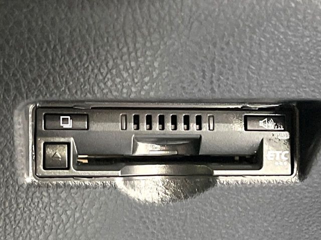 【ETC】高速道路の料金所をストレスなく通過!話題のスポットやサービスエリアに多い「スマートIC」利用時は必須のアイテムです。当店でセットアップを実施、ご納車当日からすぐにご利用いただけます!