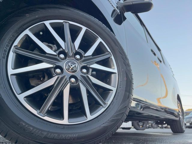 �y�����A���~�z�C�[���z�O�ςɃ}�b�`���������A���~�z�C�[���𑕒����Ă���܂��B�e��ЊO�A���~�z�C�[����A�X�^�b�h���X�^�C�����戵�����Ă���܂��B���񂲑��k����������