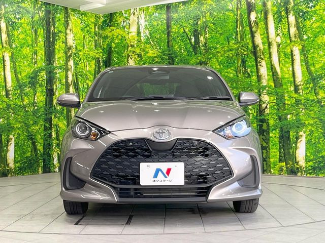 弊社では、全車『修復歴なし』のお車のみ取り扱っております。専任バイヤーによる厳選した仕入れの後、入庫後の車両チェックを行い、ネクステージが認定した高品質な中古車をご提供しております。安心の最長10年・