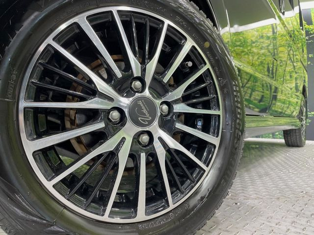 �y14�C���`�A���~�z�C�[���z�O�ςɃ}�b�`�����A���~�z�C�[���𑕒����Ă���܂��B�e��A���~�z�C�[����A�X�^�b�h���X�^�C�����戵�����Ă���܂��B���񂲑��k����������