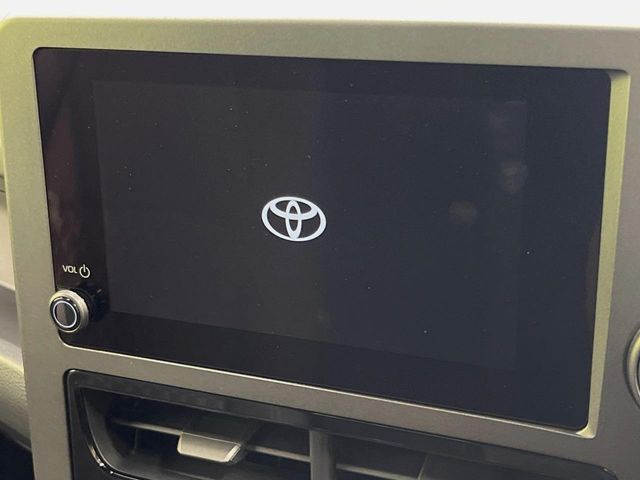 �y8�C���` �f�B�X�v���C�I�[�f�B�I�z���ʂ̃f�B�X�v���C��AppleCarPlay��AndroidAuto�����p�\�B�傫�ȉ�ʂŃX�}�z�i�r�A�v���������p���������܂���