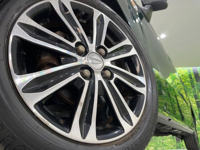 �y����15�C���`�A���~�z�C�[���z�O�ςɃ}�b�`���������A���~�z�C�[���𑕒����Ă���܂��B�e��ЊO�A���~�z�C�[����A�X�^�b�h���X�^�C�����戵�����Ă���܂��B���񂲑��k����������