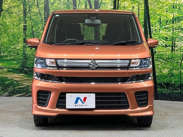 弊社では、全車『修復歴なし』のお車のみ取り扱っております。専任バイヤーによる厳選した仕入れの後、入庫後の車両チェックを行い、ネクステージが認定した高品質な中古車をご提供しております。