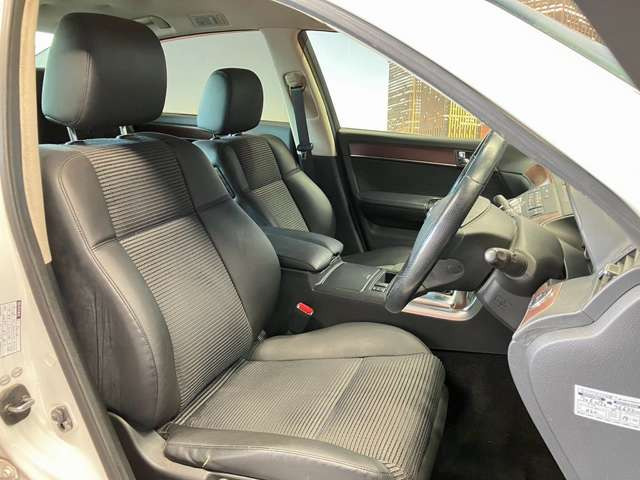 �^�]�Ȃ��L�X�Ƃ��Ă���^�]���₷�������������Ă��܂��������N���[�j���O�����{�ς݂ł��B