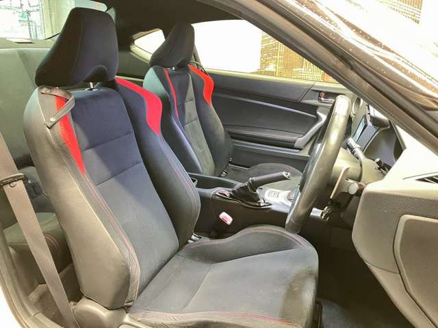 �^�]�Ȃ��L�X�Ƃ��Ă���^�]���₷�������������Ă��܂��������N���[�j���O�����{�ς݂ł��B