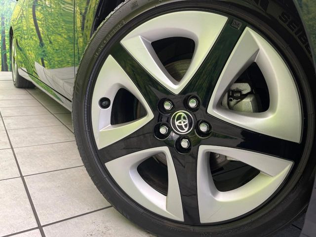 �y�����I�v�V����17�C���`�A���~�z�C�[���z�����I�v�V�����z�C�[���𑕒��B���s���\�̌���ɉ����A�O�ς����X�^�C���b�V���ɂȂ��Ă��܂��B
