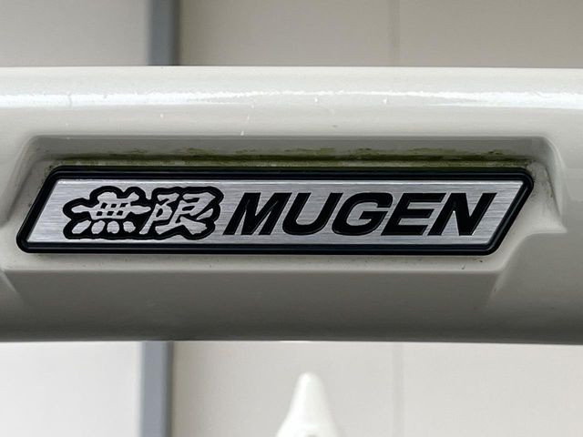 【純正エアロ】人気の純正エアロを装備!クルマの外観がよりスタイリッシュになり、街中で存在感あふれる1台に♪将来買い替える時にもリセールに影響しやすく、価値ある人気の装備です!