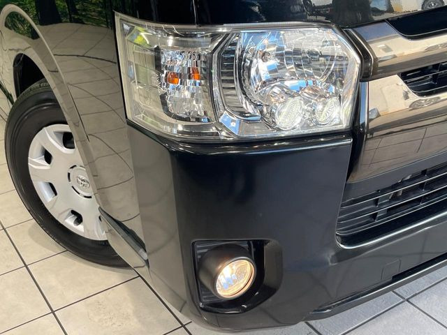�yLED�w�b�h���C�g�z���V����ԑ��s�����ǍD�Ȏ��E���m�ۂ����S���ĉ^�]�ł��鍂�P�xLED�w�b�h���C�g�𑕔�!�_�����x�������A����d�͂��}�����Ă��܂��B