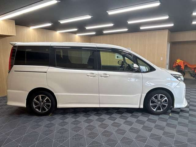 TRENOSには多数、車種様々な在庫がございます。きっとお気に入りの一台に出会えるはずです♪