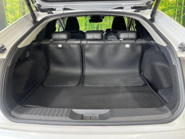 【パワーバックドア】スマートキーや運転席のボタンを押すだけでリアゲートが自動で開閉します!荷物を持っている時や、高い位置にあるバックドアを閉める際に便利な機能です♪