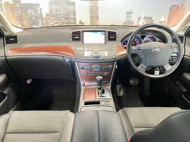���{�����s�ɃZ�_���ESUV�𒆐S�Ɂw���l�ł����i�x�œW�����Ă���ǎ����ÎԐ��X�ł��B���̗��C�����Ȃ��̎ԗ�����Ŏ�舵��!�B�֐��n��ōł������ȉ��i���ŗǎ��Ԃ����񋟂ł���悤�w�߂Ă���܂��B