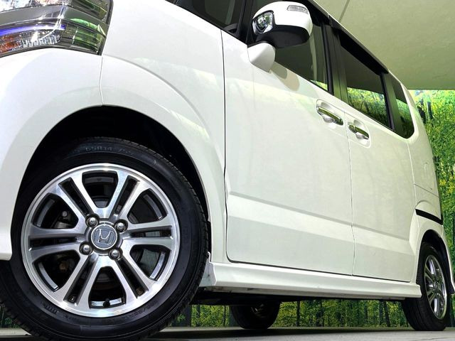 �y����14�C���`�A���~�z�C�[���z�O�ςɃ}�b�`���������A���~�z�C�[���𑕒����Ă���܂��B�e��ЊO�A���~�z�C�[����A�X�^�b�h���X�^�C�����戵�����Ă���܂��B���񂲑��k����������