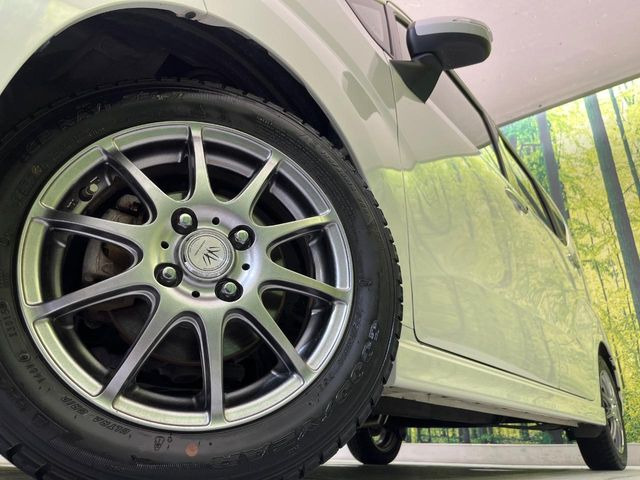 �y14�C���`�A���~�z�C�[���z�O�ςɃ}�b�`�����A���~�z�C�[���𑕒����Ă���܂��B�e��A���~�z�C�[����A�X�^�b�h���X�^�C�����戵�����Ă���܂��B���񂲑��k����������