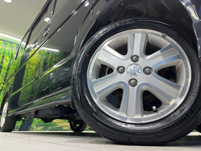 �y����14�C���`�A���~�z�C�[���z�O�ςɃ}�b�`���������A���~�z�C�[���𑕒����Ă���܂��B�e��ЊO�A���~�z�C�[����A�X�^�b�h���X�^�C�����戵�����Ă���܂��B���񂲑��k����������