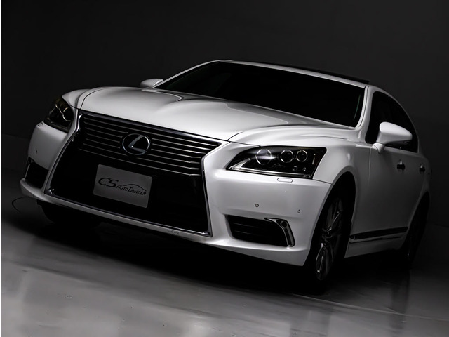 レクサス LS 600h バージョンL 4WD 後期型 サンルーフ 黒本革 245.0万
