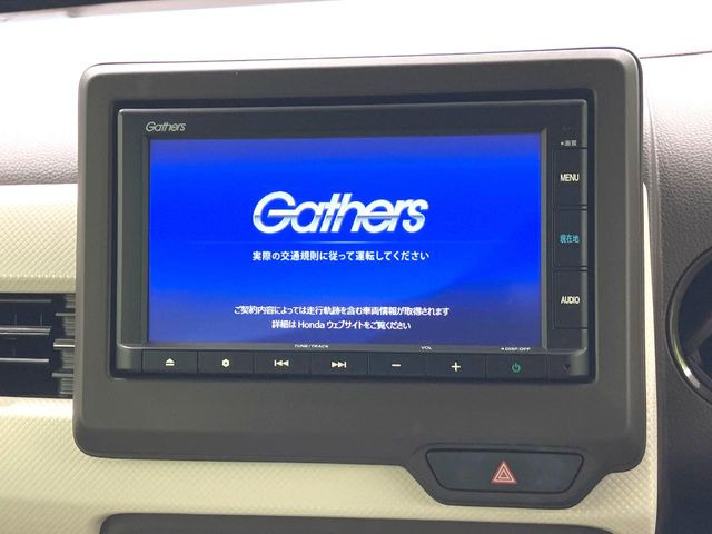 【純正ナビ】人気の純正ナビを装備。オーディオ機能も充実しており、Bluetooth接続すればお持ちのスマホやMP3プレイヤーの音楽を再生可能!毎日の運転がさらに楽しくなります!!