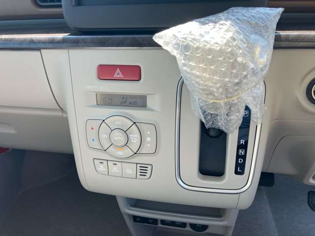�ۏ؊��ԓ��ɂ����āA�s����F�߂�ꂽ�ꍇ�͓��ЍH��܂��́A���Ўw��H��ɂĖ����C�����������܂��B